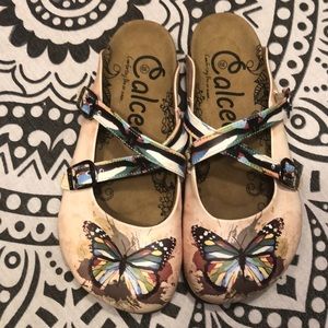 FUNKY butterfly slide clogs, like NEW!